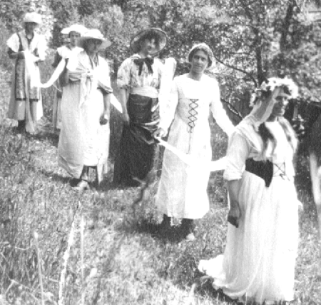 The May Queen and attendants, 1918