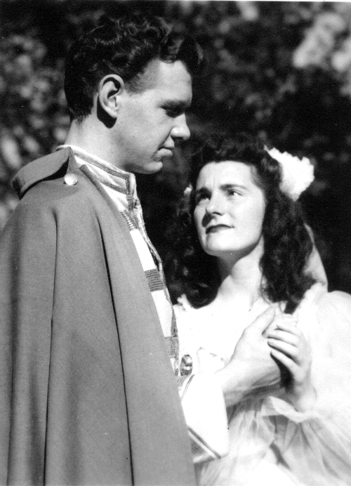 Princess Beauty (Gladys Seidelhuber) and Prince Delmer (Edward Scott)