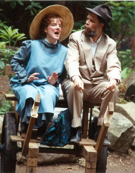 Matthew (Doug Reade) brings Anne (Gail Wamba) home